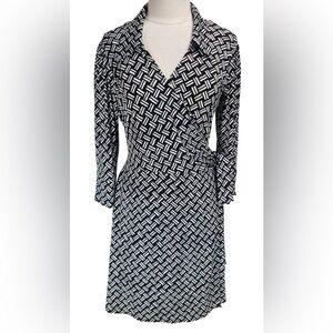Laundry By Design Size L Geo Printed Wrap Dress